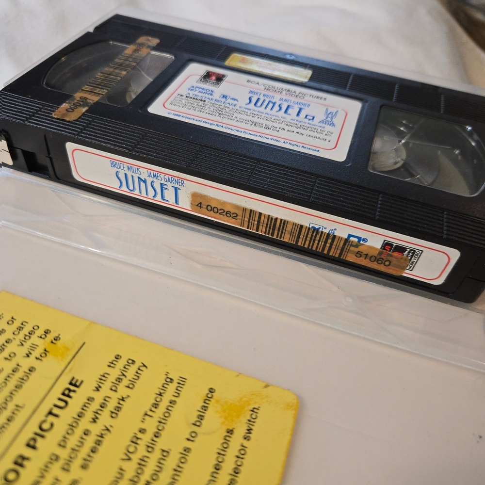VTG 1988 SUNSET VHS TAPE Movie RCA Columbia Bruce Willis James Garner Drama USA - Picture 7 of 8